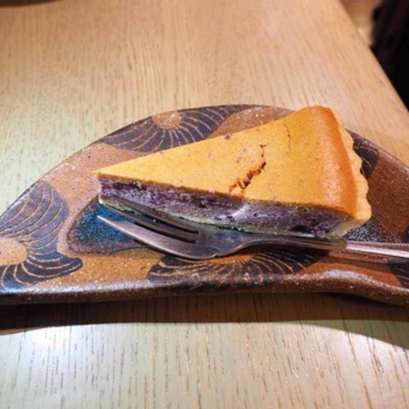 紅イモチーズタルト(琉球珈琲館)