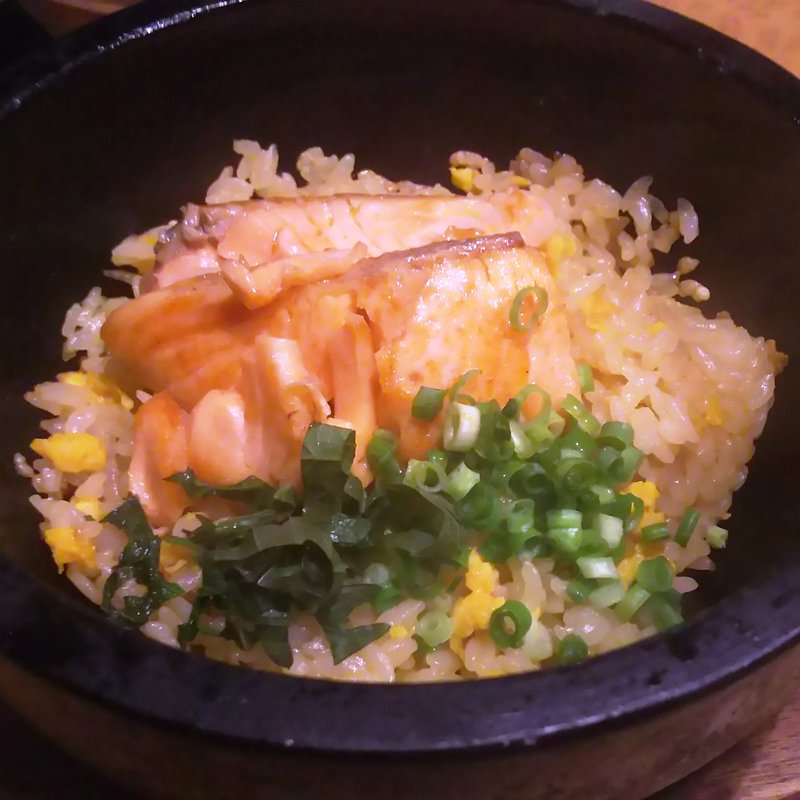 石焼き銀鮭チャーハン(居酒屋 土間土間 溝の口店 )