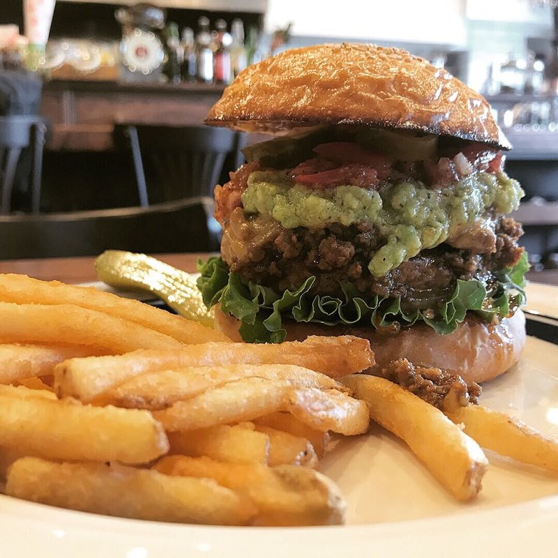 ザ・メキシカンバーガー(アンバープレイス)