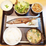 本日の焼き魚定食(サンマ)