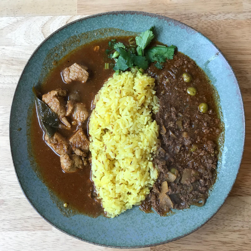 お好みのカレー2種合いがけL(スパイスバー コザブロ)