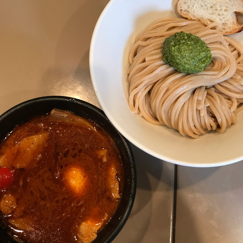 海老トマト 肉と玉子入りつけ麺(つけ麺 五ノ神製作所 新宿店)