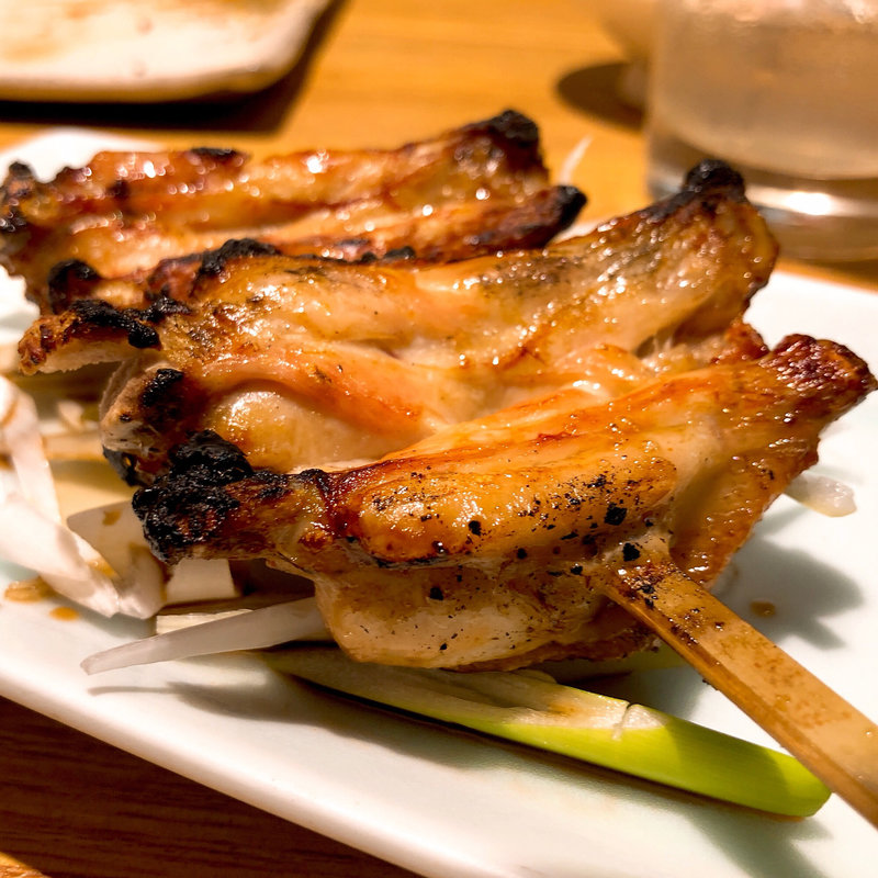 手羽先(焼鳥はちまん)