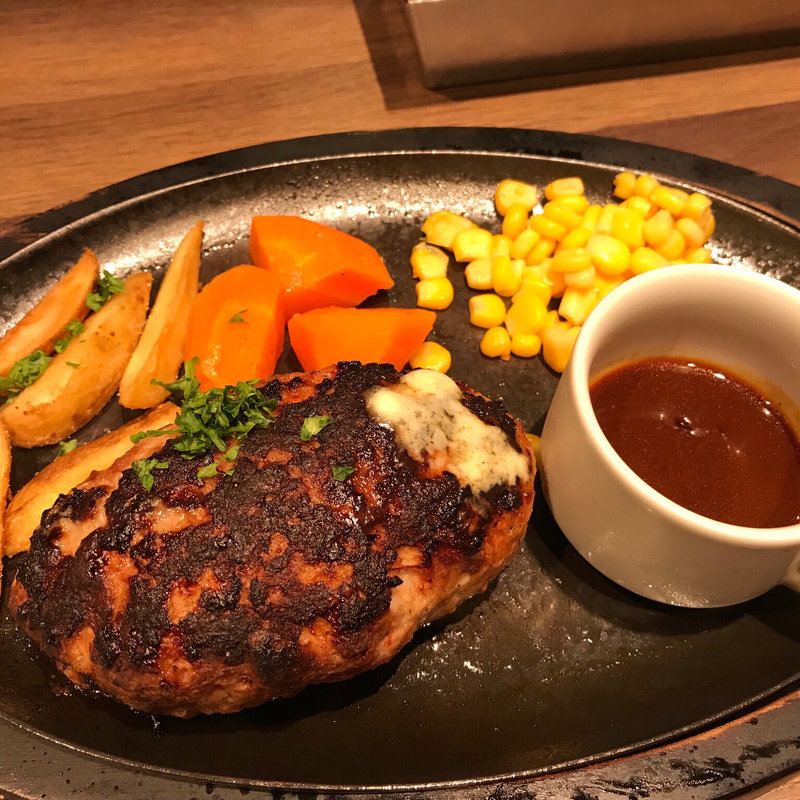 チーズハンバーグ(BON GOUT HAMBURG 吉祥寺店)