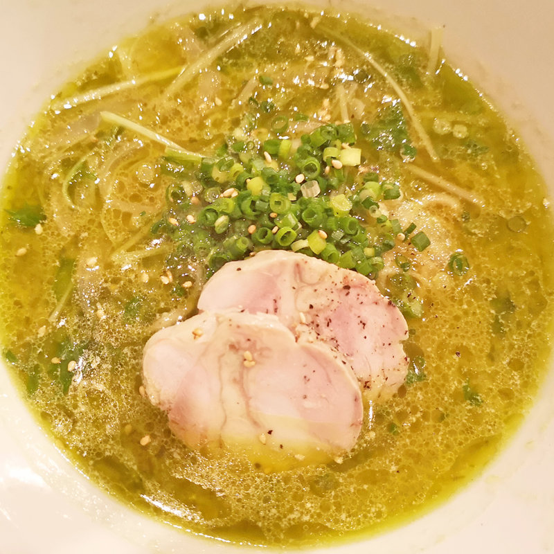 緑ラーメン(鶏魚きっちん)