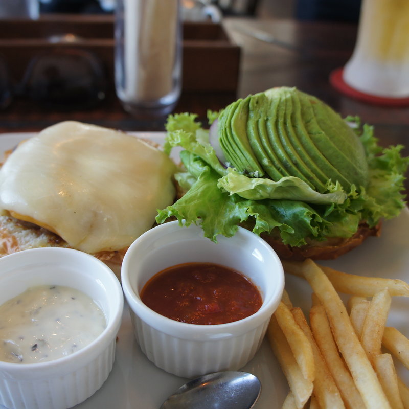 鵠沼チーズバーガー(カブトスカフェ)