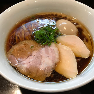 醤油味玉らぁ麺(らぁ麺 すぎ本 )