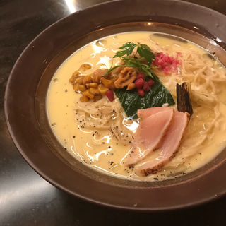 トウモロコシの冷たいらぁめん(MENSHO)