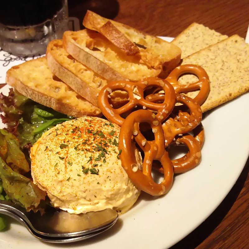 ドイツ風チーズディップ”オバツダ”(Schmatz beer dining shibuya jinnan シュマッツ・ビア・ダイニング 渋谷神南)
