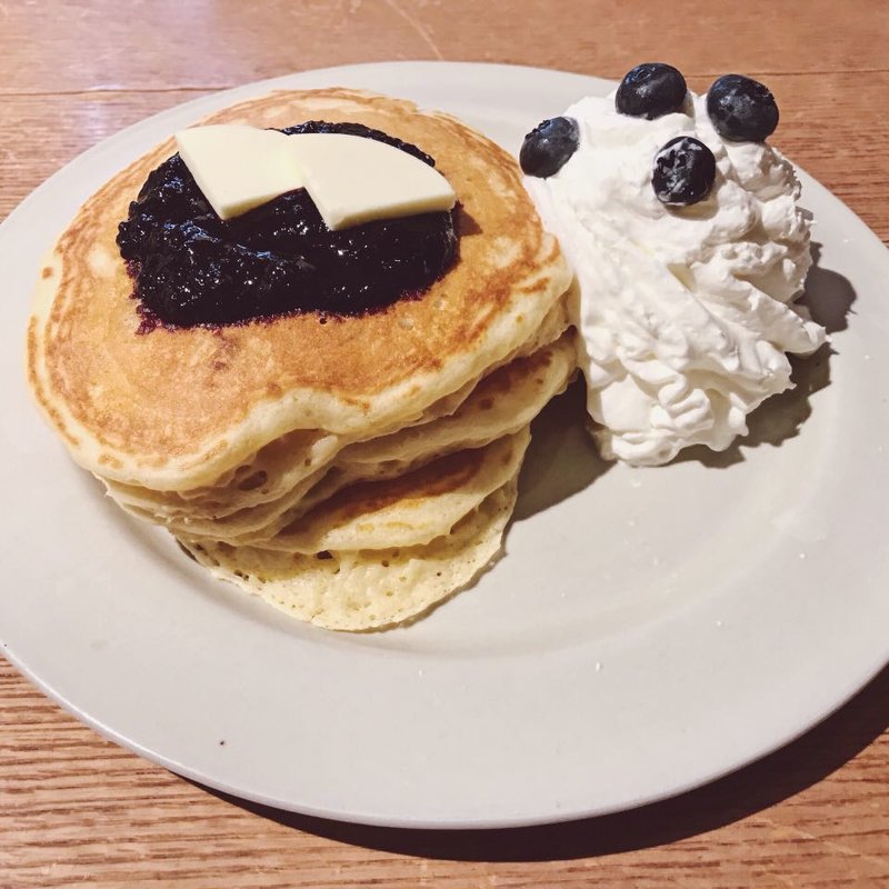 クリームチーズパンケーキ(「TABLES KITCHEN」)