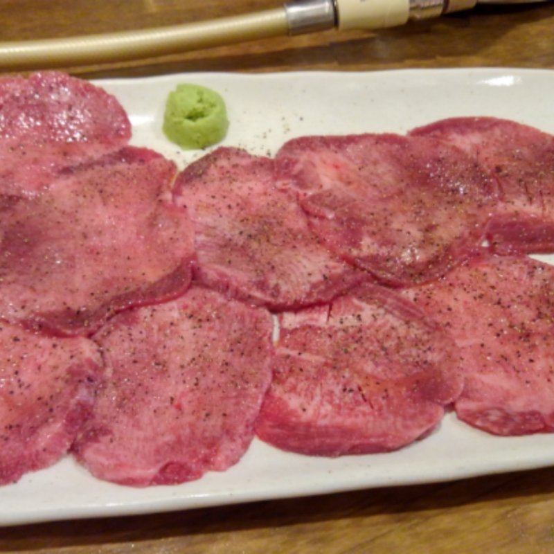 牛タン塩(にくまる)