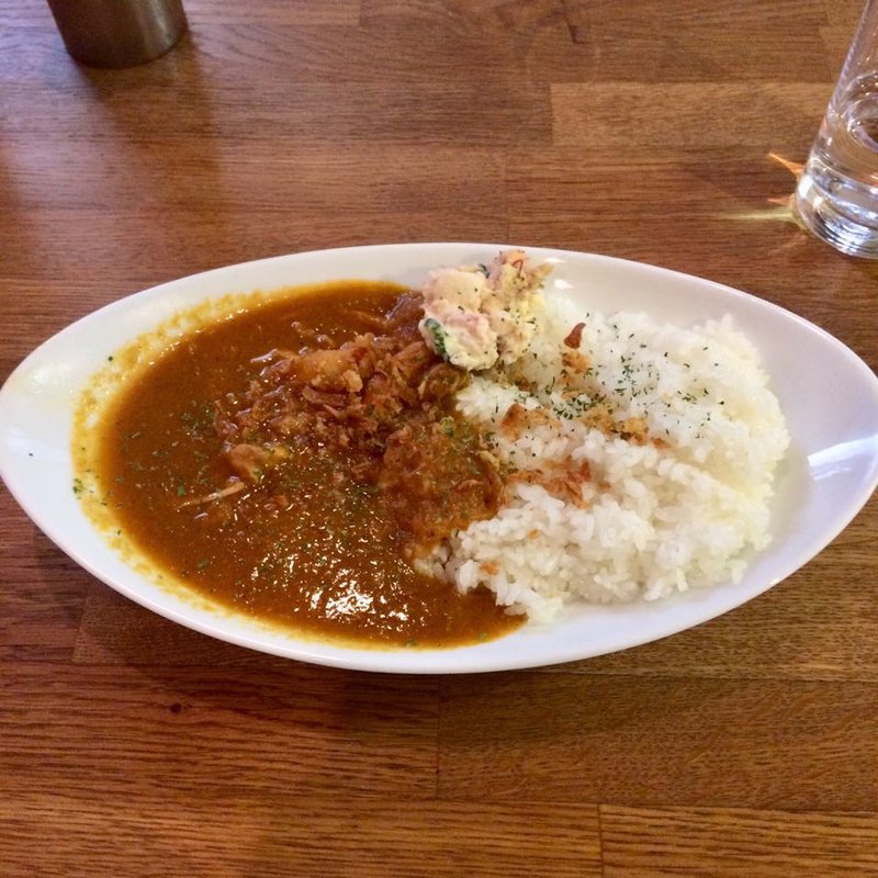 ツバキのチキンカレー(日本酒角打ち ツバキ 神田鍛冶町)