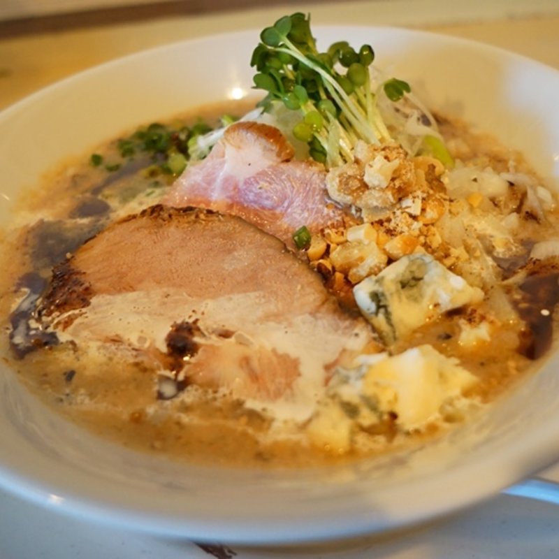 牛骨チタケパルメジャーノ(まるめしあん )