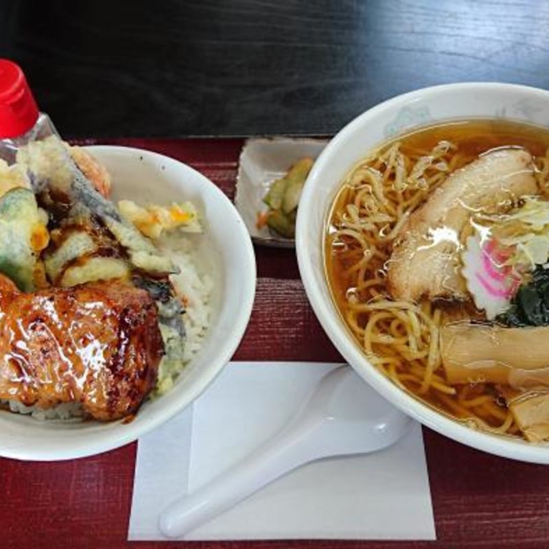 高山丼+ラーメンセット(高山温泉ふれあいプラザ )