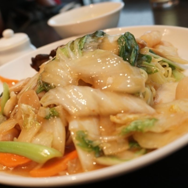 五目餡かけやきそば(唐朝刀削麺 成田空港店)