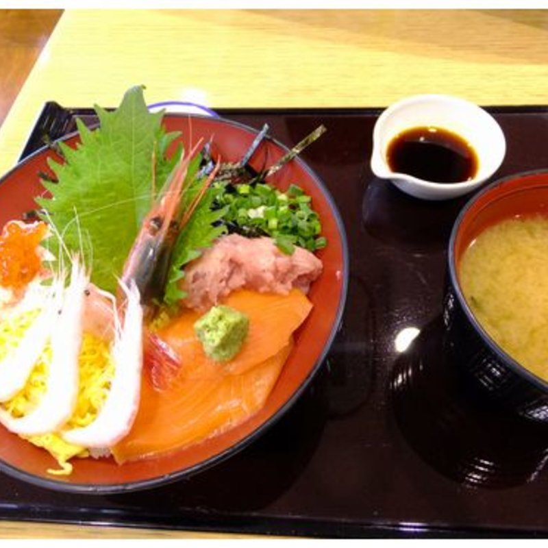 海鮮丼(かやぐら)