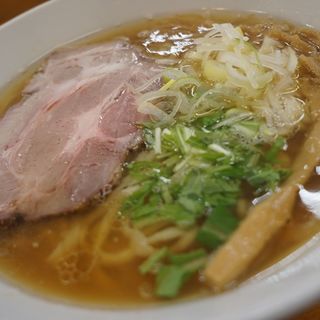 ラーメン(醤油)(らーめん 逆流 )