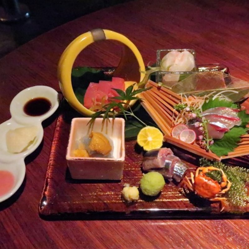 お造りの盛り合わせ5点盛り(おもろはうす )