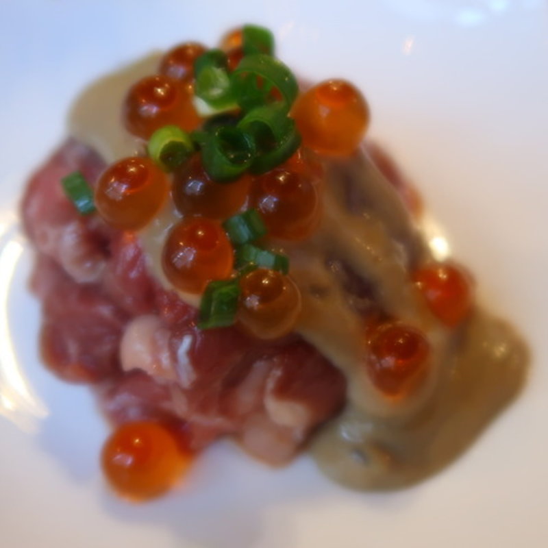 肉塩辛(神戸三宮肉寿司)