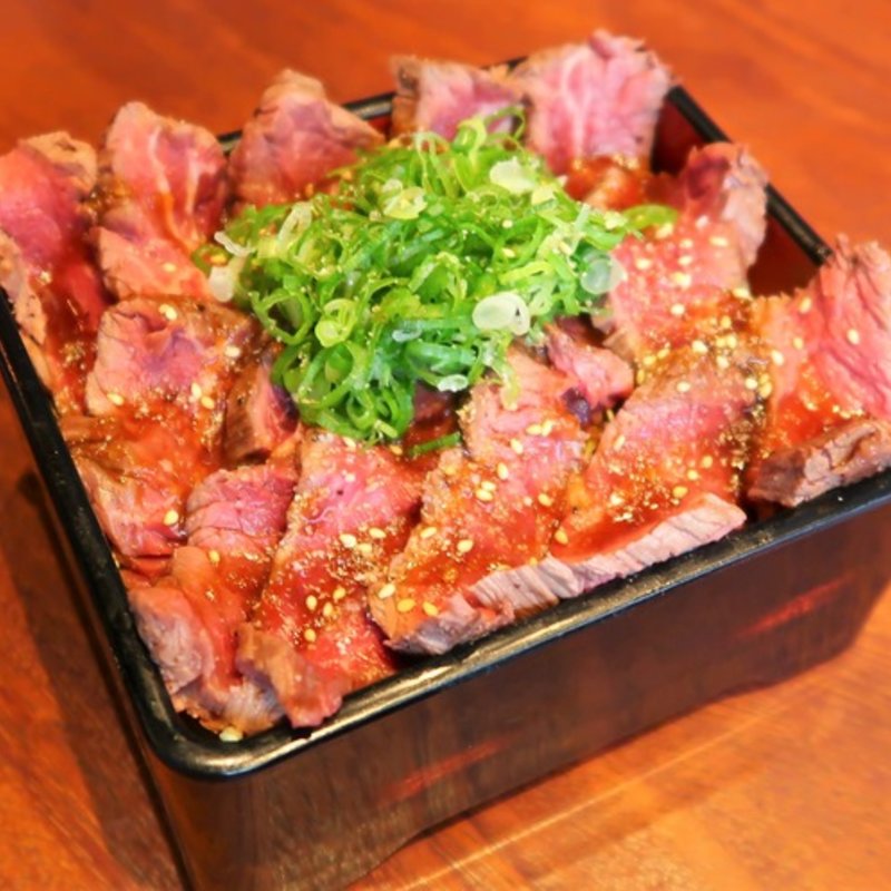 鉄板ハラミステーキ重　200g(梅田肉料理 きゅうろく)