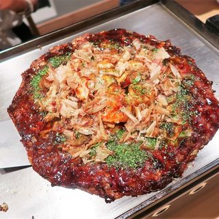 はなたれゴージャス焼き(南船場鉄板食堂 はなたれ)
