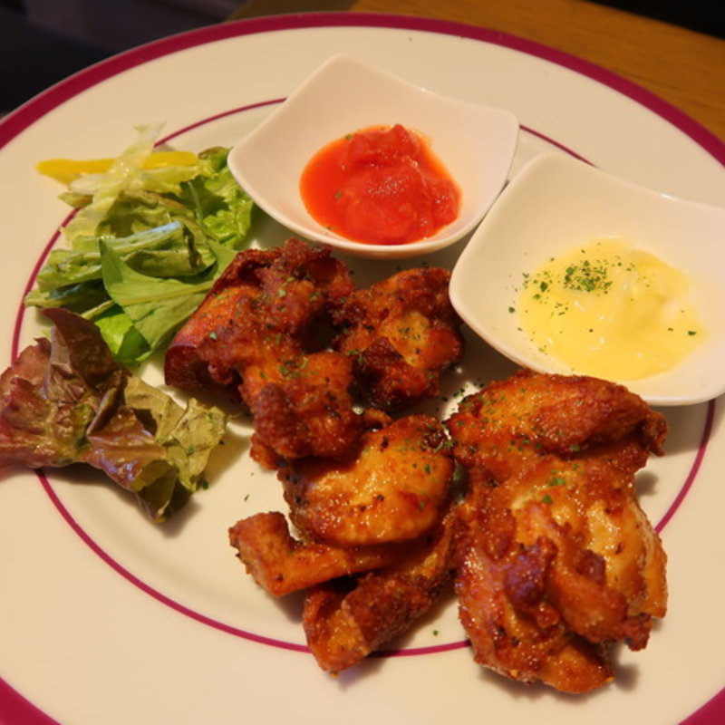 やみつき唐揚げ(バル・カフェ Massa)