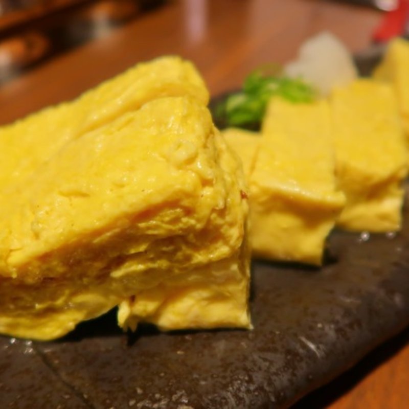 大分県産“蘭王卵”使用濃厚だし巻き玉子(ぬる燗佐藤 大坂)