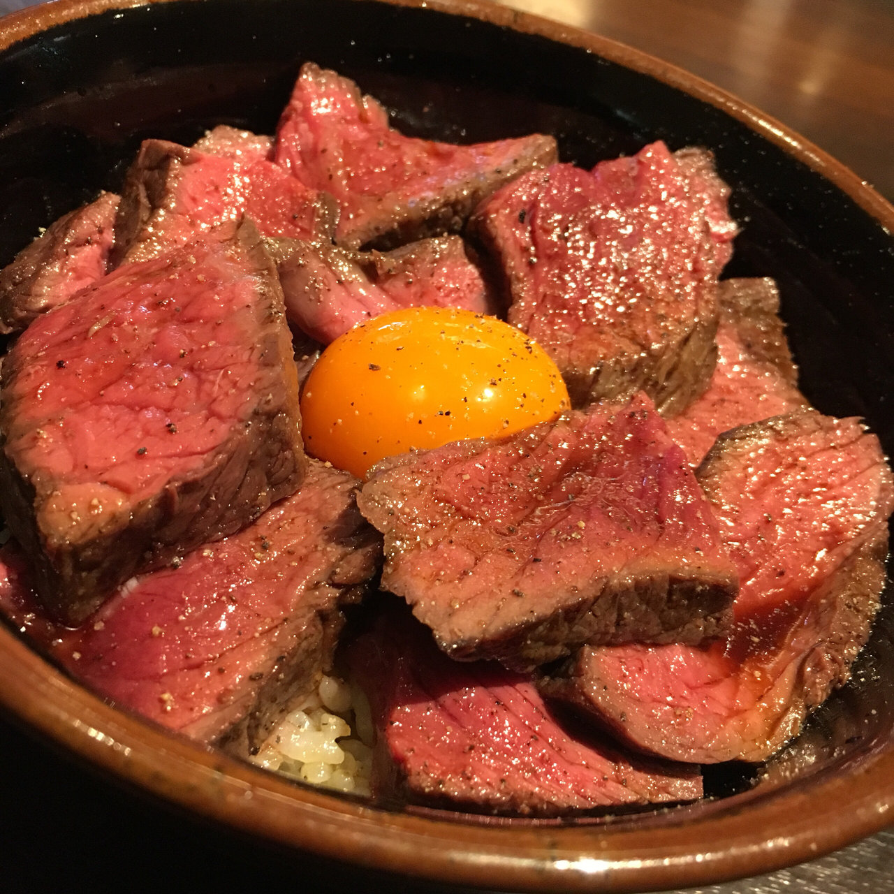ローストビーフ丼 肉友 旧店名 ビストロ クゥイエット デュ ブーケ の口コミ一覧 おいしい一皿が集まるグルメコミュニティサービス Sarah