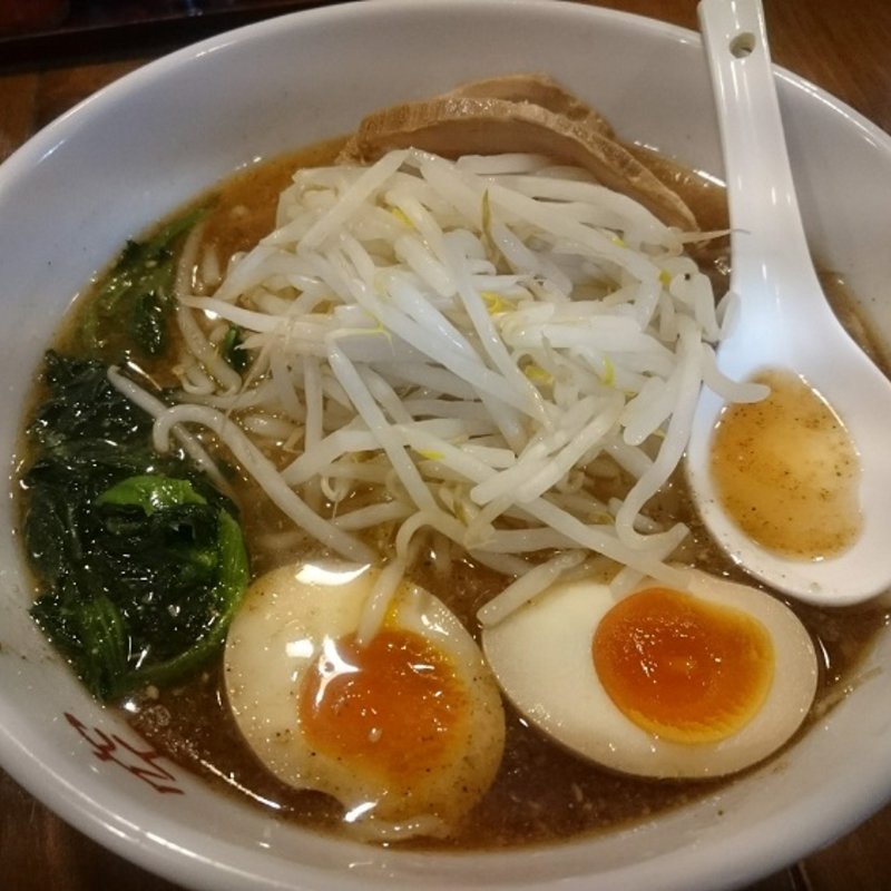 味玉塩らーめん + もやし(麺屋空)