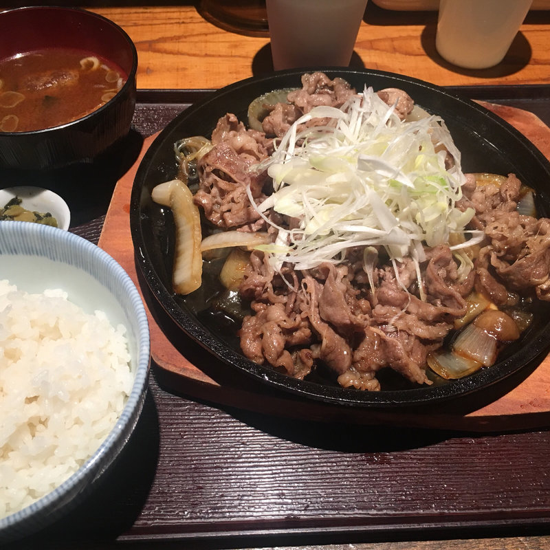 牛すき鉄板定食(葱や平吉 高瀬川店 （ねぎやへいきち）)