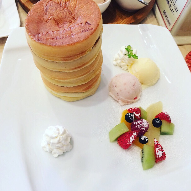 スヴェニールパンケーキ(カフェドゥスヴェニール （Cafe de　Souvenir）)