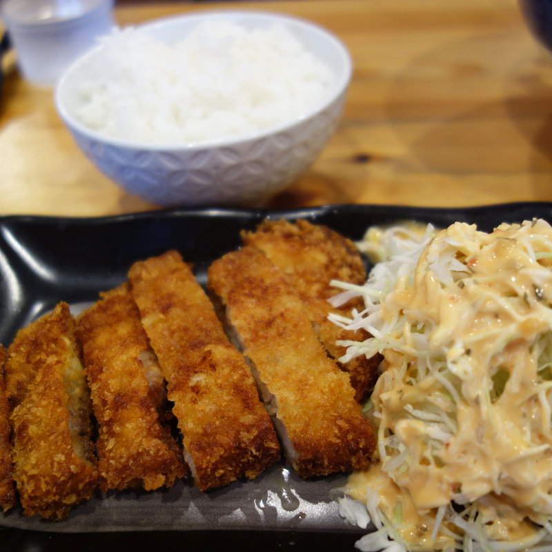 トンカツセット(海鳴食堂)