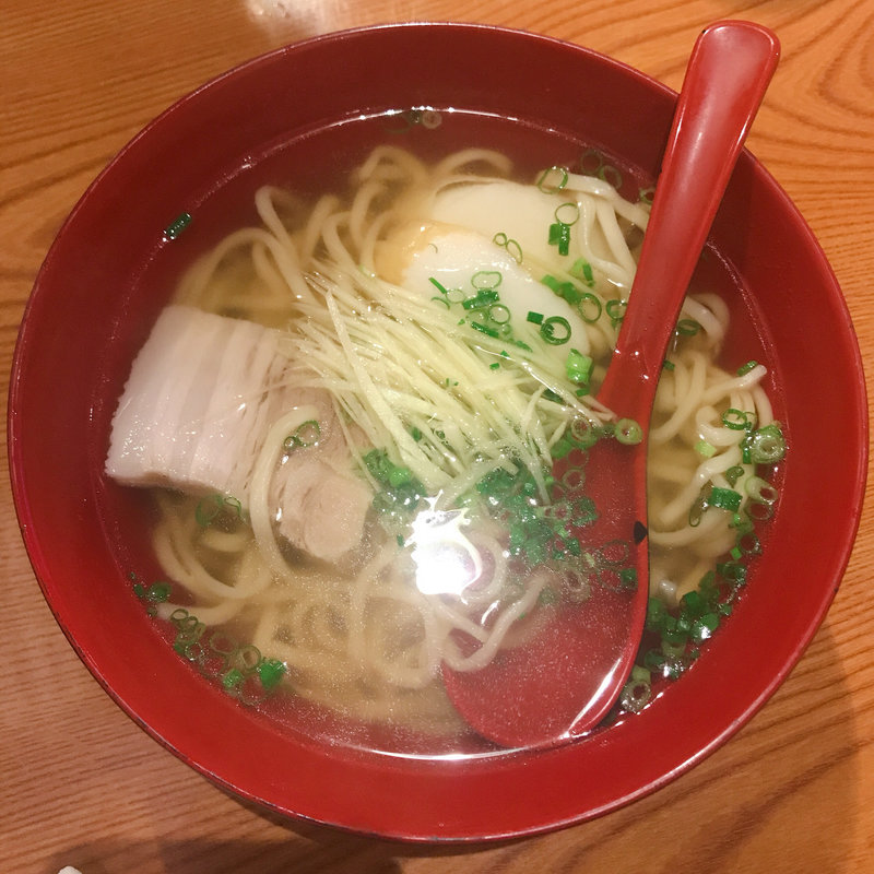 沖縄そば(沖縄健康長寿料理 海人（うみんちゅ）)