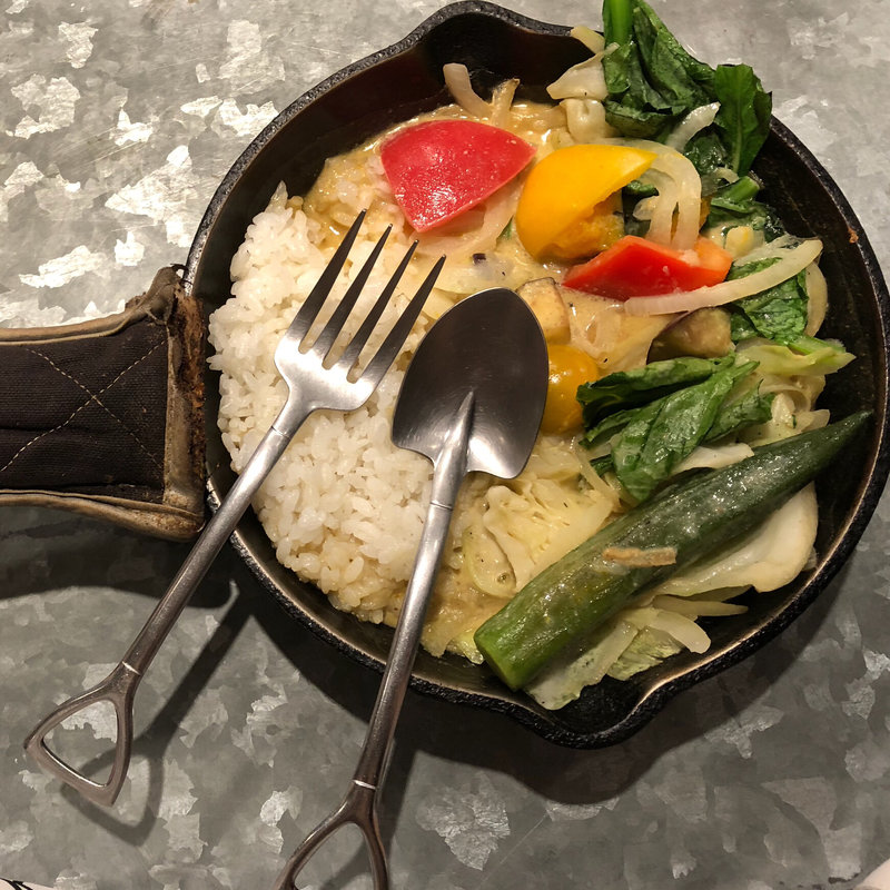 1日分の野菜カレー（タイ風グリーンカレー）(野菜を食べるカレーcamp エキマルシェ大阪店 （キャンプ）)