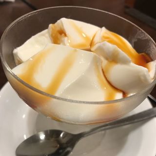杏仁豆腐カラメルソース(春来 )