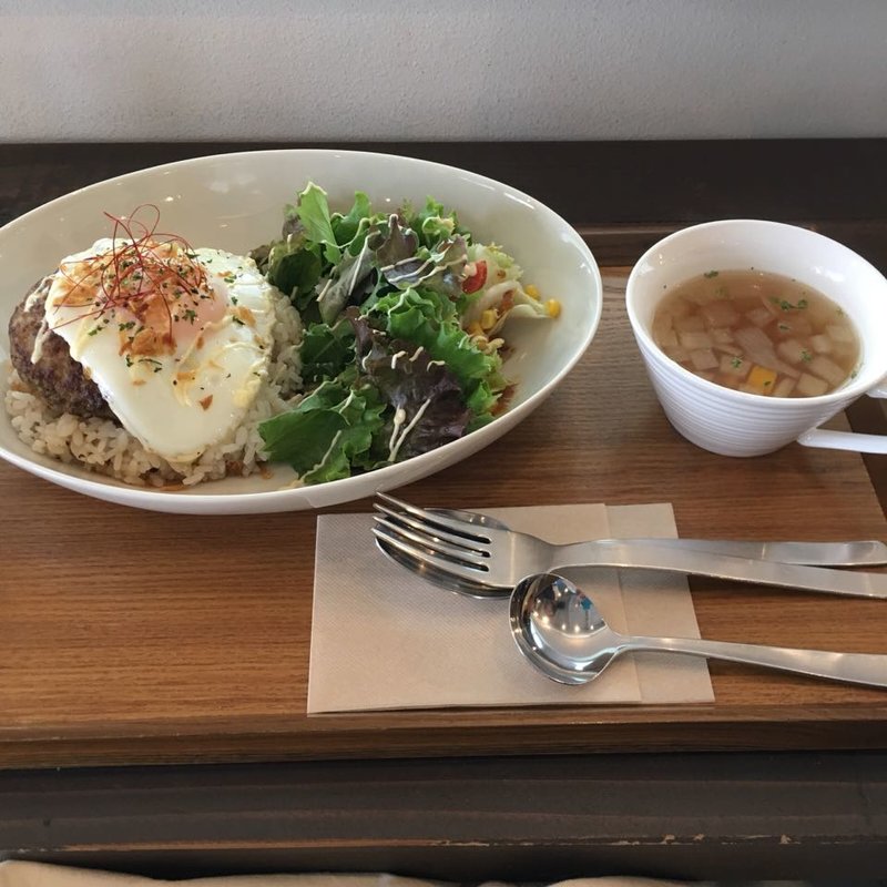 lunch set：和風ロコモコ(ユニフル コーヒー ボックス （UNIFLL COFFEE BOX）)