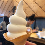 北海道牛乳ソフトクリーム (Cafe du Riche)