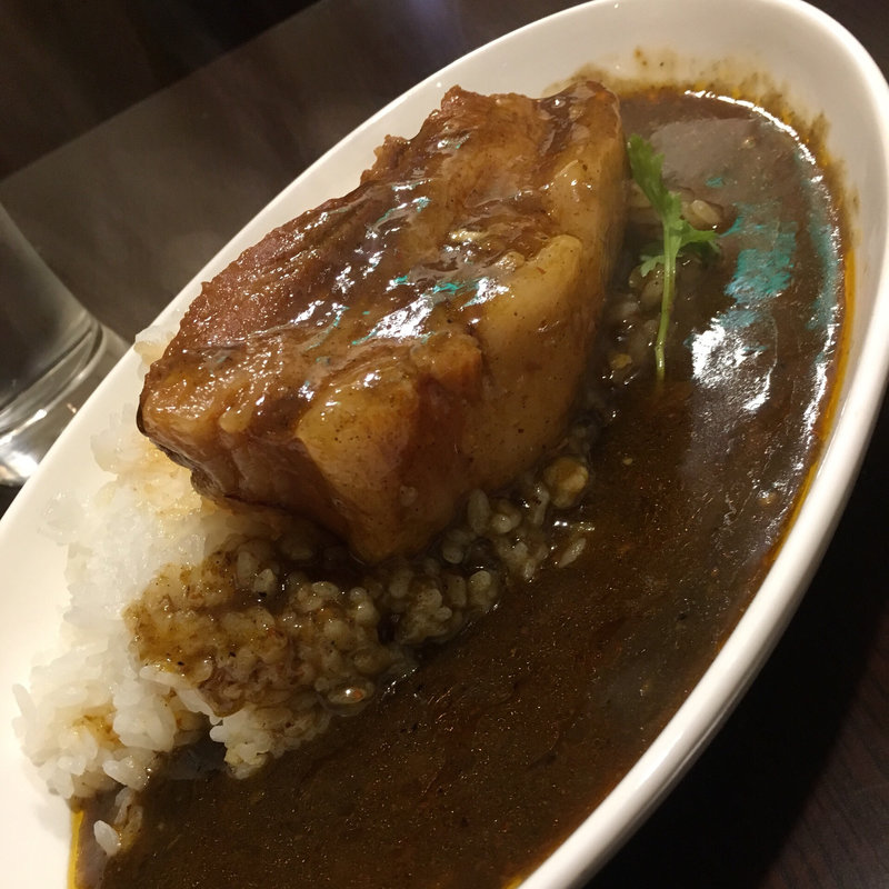 角煮カレー(グリルアンドバー ハナヤ)