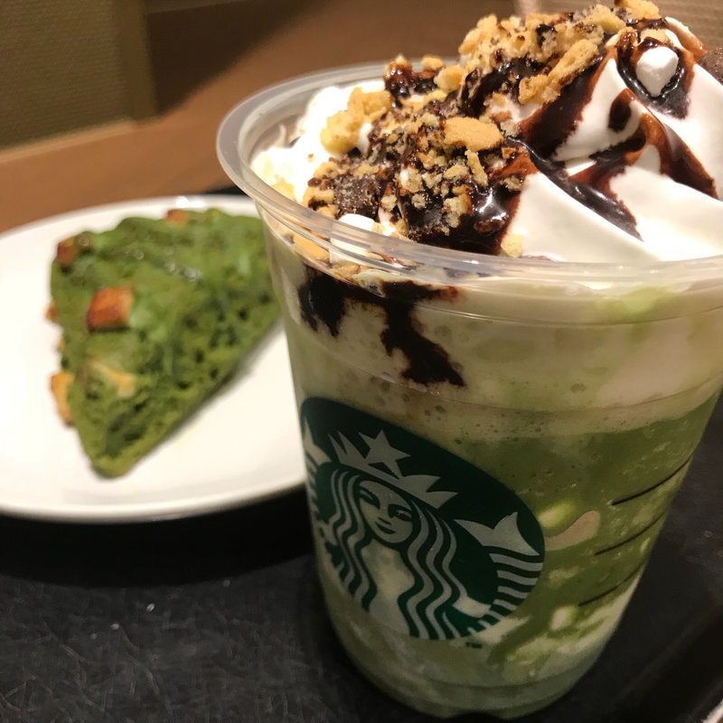(スターバックスコーヒー イオンモール沖縄ライカム店)