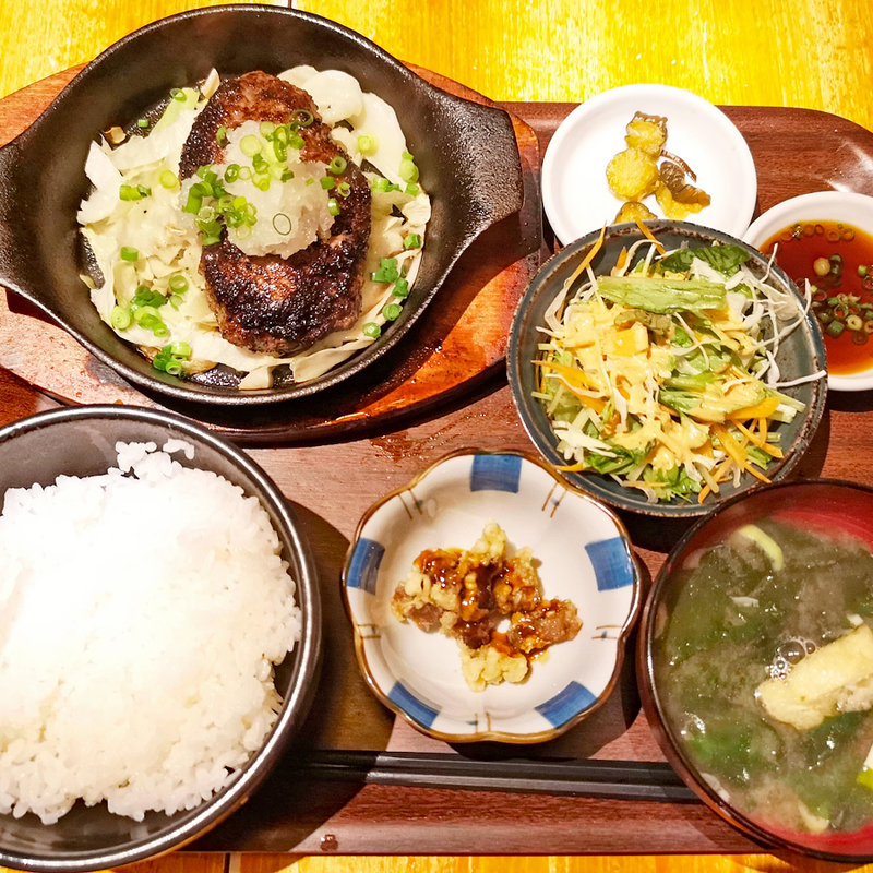 和牛つくね定食(Dining Bar スパイシーキッチン 六本木 （Dining Bar SPICY KITCHEN ROPPONGI）)