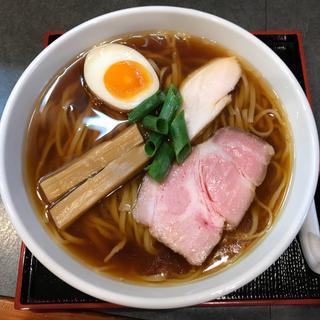 丸鶏醤油らぁ麺(幸跳 （さちはね）)