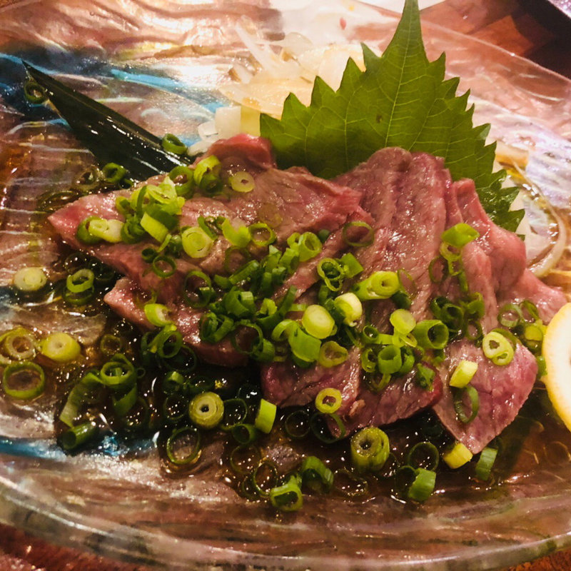 牛刺し(うさぎや 宮古島店 )