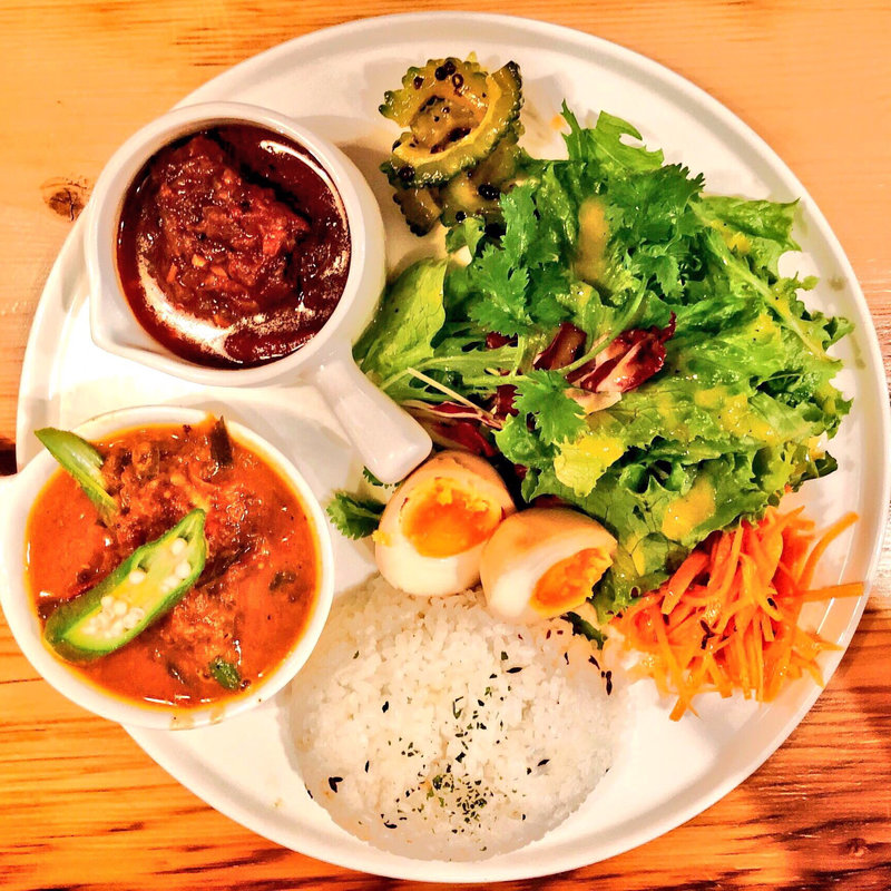 カレー2種盛り(チェロ)