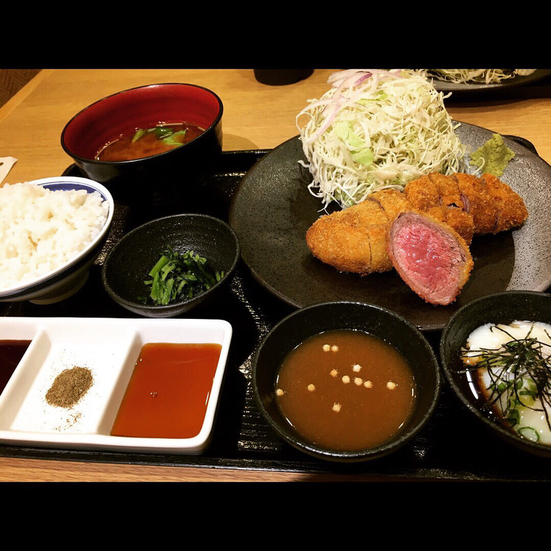 厚切り牛カツ京玉膳(京都勝牛 ララガーデン長町店)