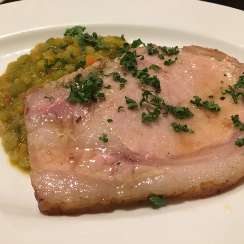 豚肉のローストと緑豆と野菜の煮込み(SOT L'Y LAISSE ソリレス)