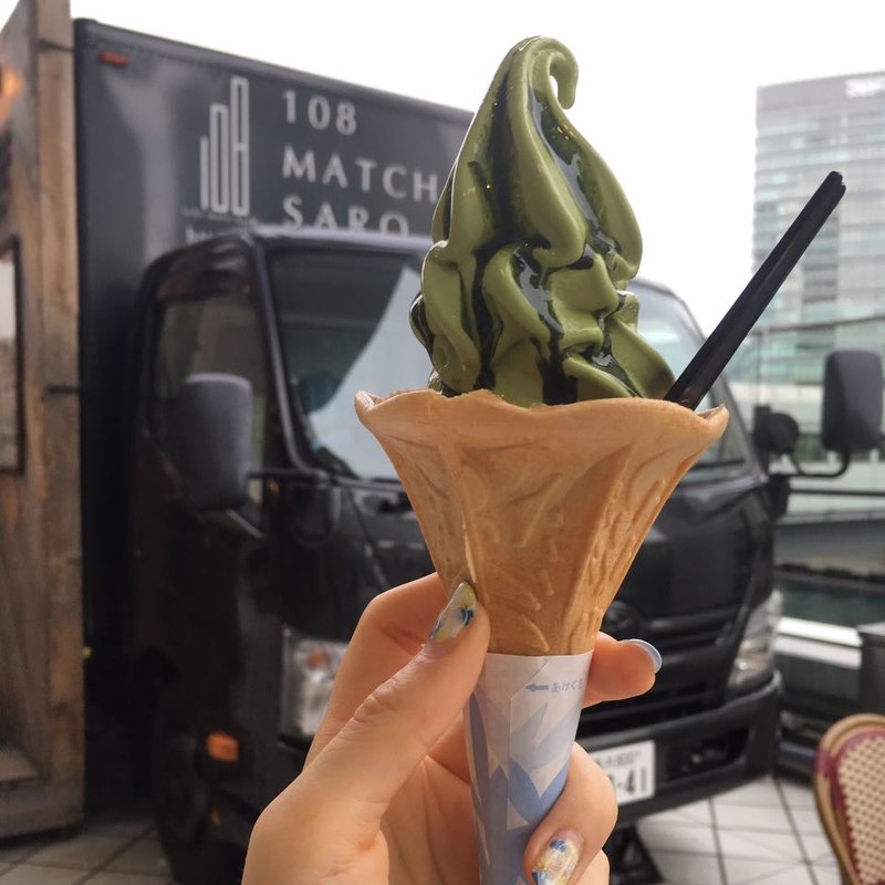 お濃い抹茶がけソフトクリーム抹茶(108 MATCHA SARO)