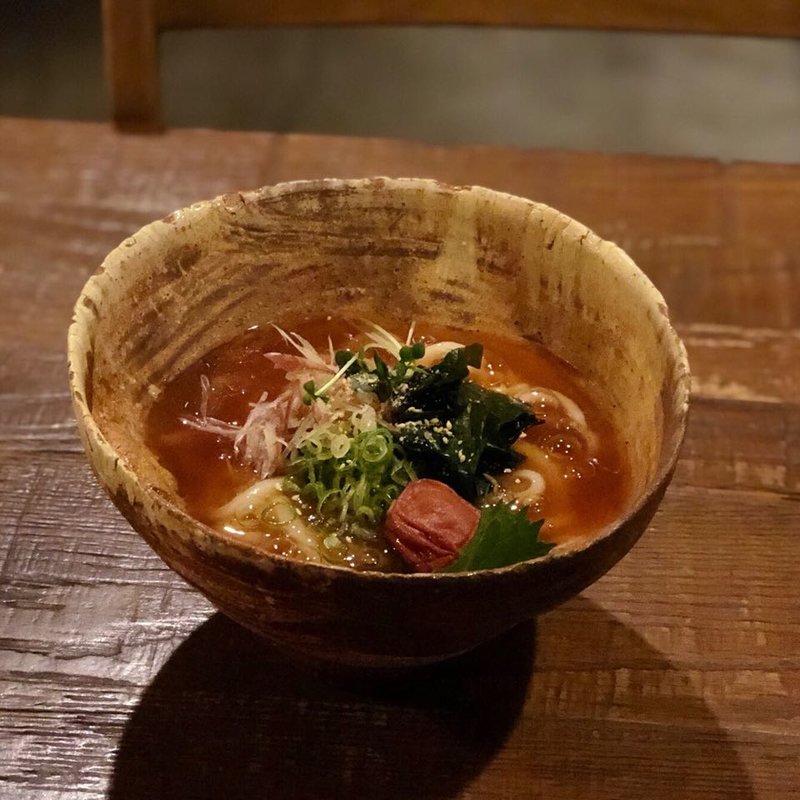 梅とみょうがの冷やしあんかけおうどん(UDONZIN 美糸)