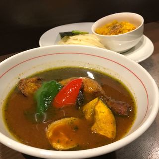 限定 骨つきチキンのスープカレーつけ麺(八咫烏)