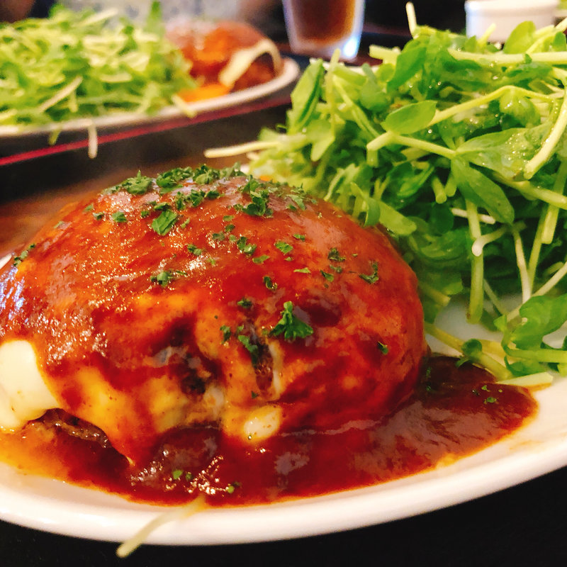 チーズハンバーグ(TRENTA)