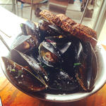 Mussels: white wine, garlic(Little Creatures Fremantle Brewery)